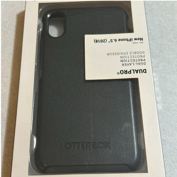 OtterBox Black DualPro Case for iPhone 6.5". - Picture 1 of 5